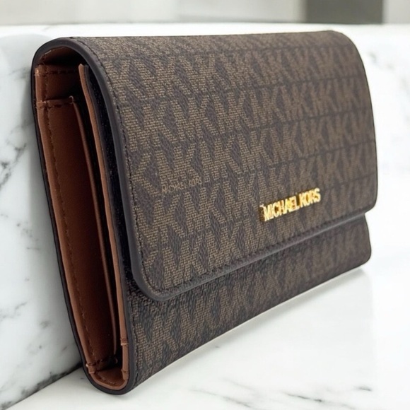Michael Kors Large Jet Set Travel Signature Wallet Brown - Picture 4 of 8